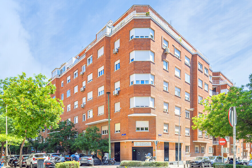 Calle De Fernández De La Hoz, 76, Madrid, Madrid for sale - Primary Photo - Image 1 of 2