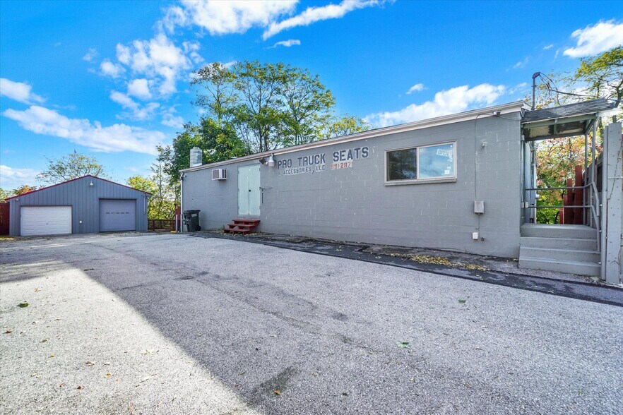 321 Dewey St, York, PA for sale - Building Photo - Image 2 of 28