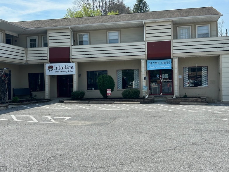 632-634 Charles St, Staunton, VA à vendre - Photo du bâtiment - Image 2 de 9