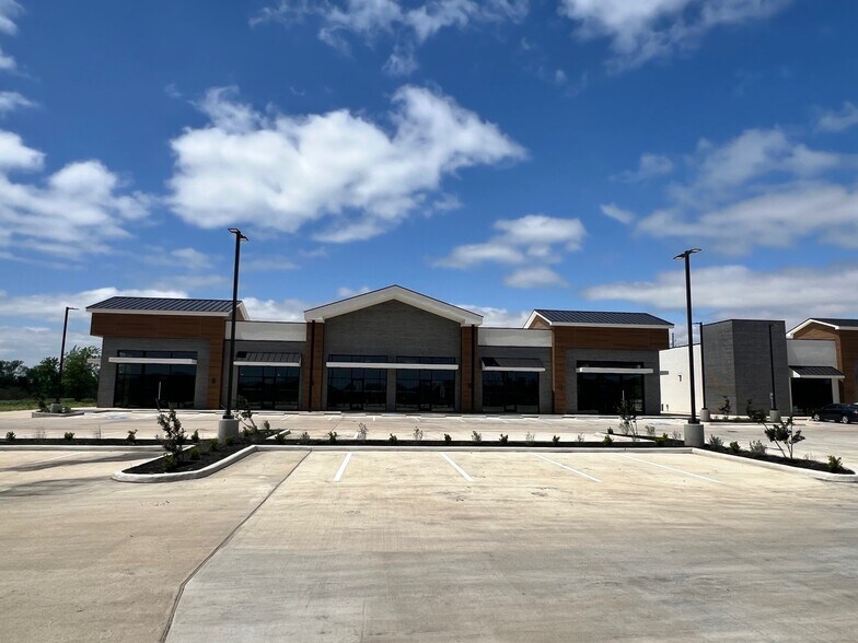 11225 FM 359 Rd, Richmond, TX à louer - Photo du bâtiment - Image 3 de 3