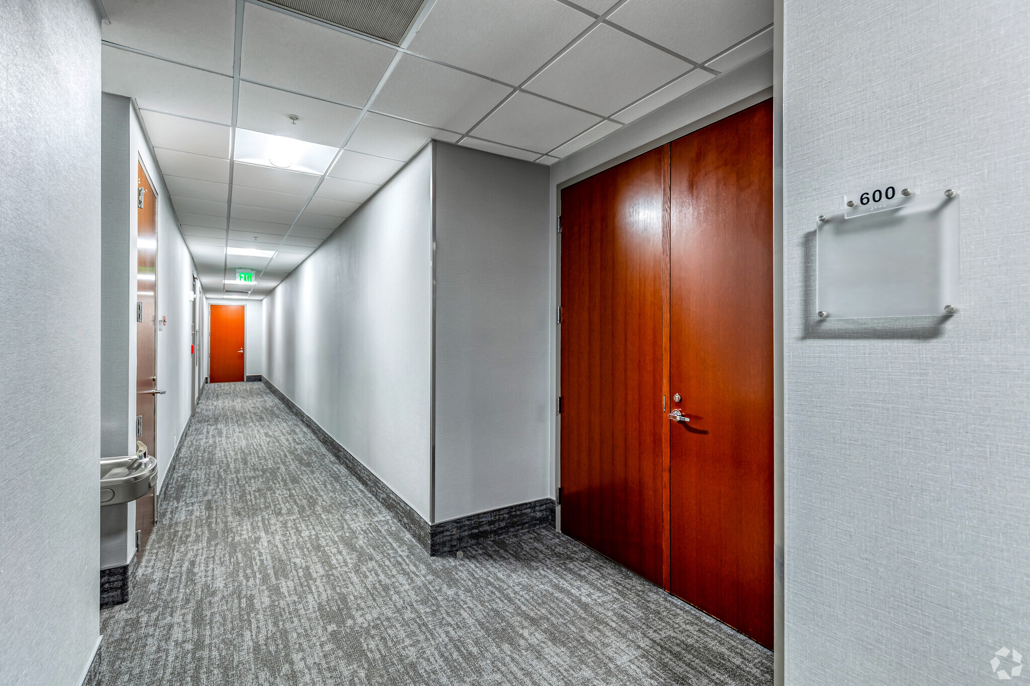 5401 W Kennedy Blvd, Tampa, FL for lease Interior Photo- Image 1 of 6