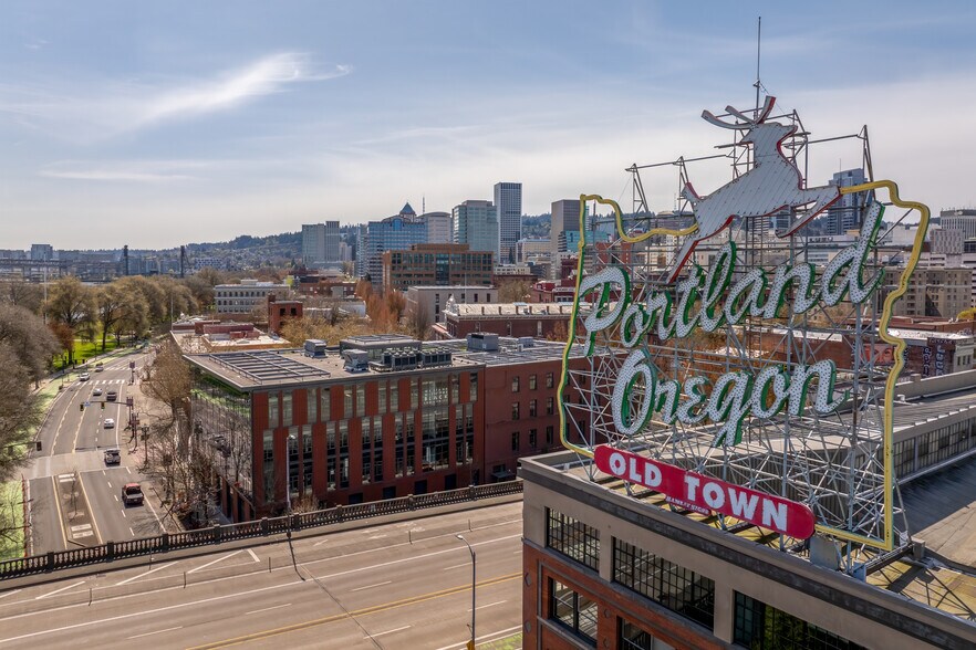 45 SW Ankeny St, Portland, OR à vendre - Photo du bâtiment - Image 3 de 22