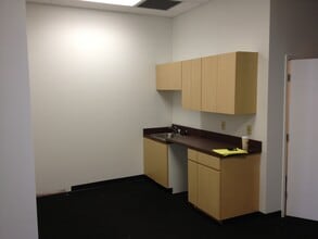 1671-1691 Center Point Pky, Birmingham, AL for lease Interior Photo- Image 2 of 3