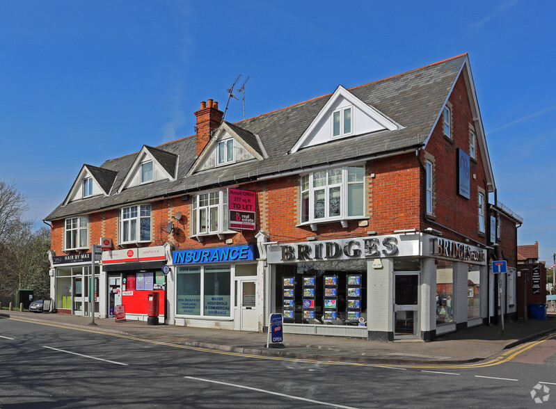 90-96A Frimley High St, Frimley à louer - Photo principale - Image 1 de 4