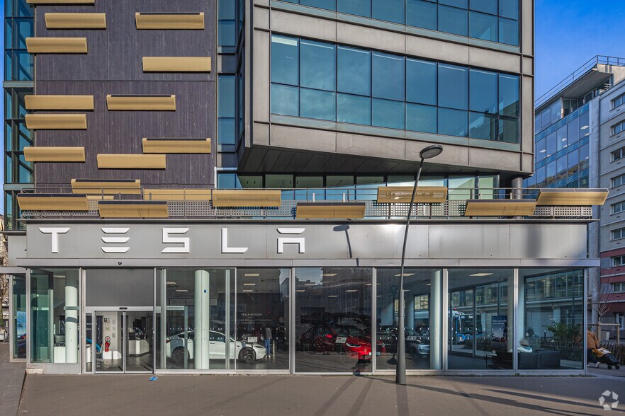 Bureau dans Saint-Ouen à louer - Photo du bâtiment - Image 2 de 10