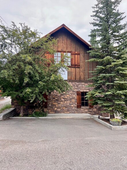 360 9th St E, Ketchum, ID à vendre - Photo du bâtiment - Image 3 de 3