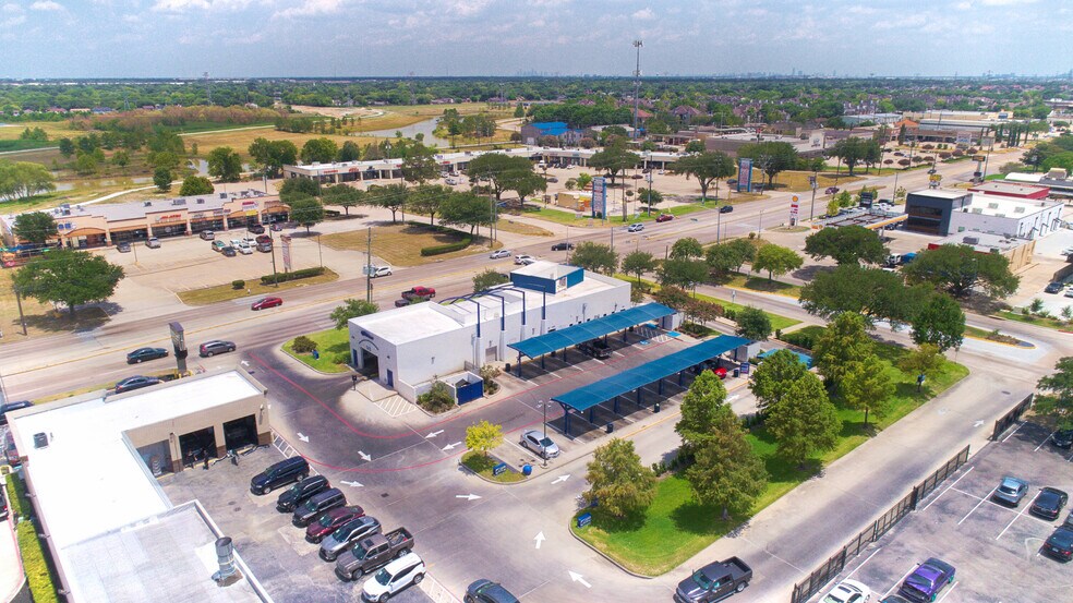 9801 Jones Rd, Houston, TX à vendre - Photo du bâtiment - Image 3 de 7