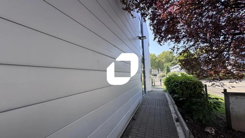 32 Rue De L'Industrie, Illkirch-Graffenstaden for lease - Building Photo - Image 3 of 26