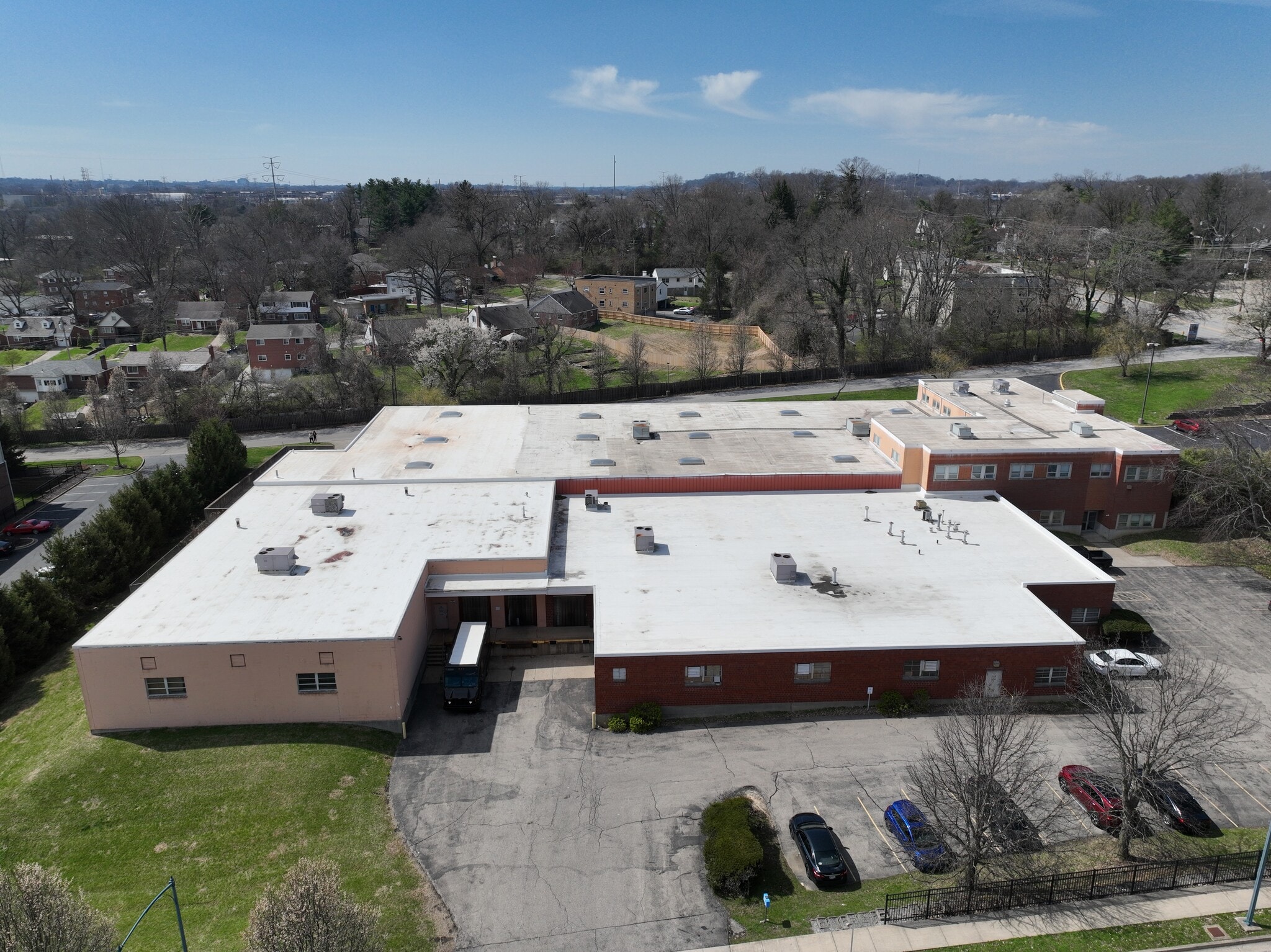 5027 & 5055 Madison Rd portfolio of 2 properties for sale on LoopNet.ca Building Photo- Image 1 of 8