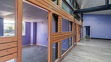 800 Cawthon St, Louisville, KY for sale Interior Photo- Image 1 of 14