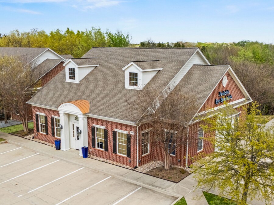 105 River Oaks Dr, Southlake, TX à vendre Photo du bâtiment- Image 1 de 1