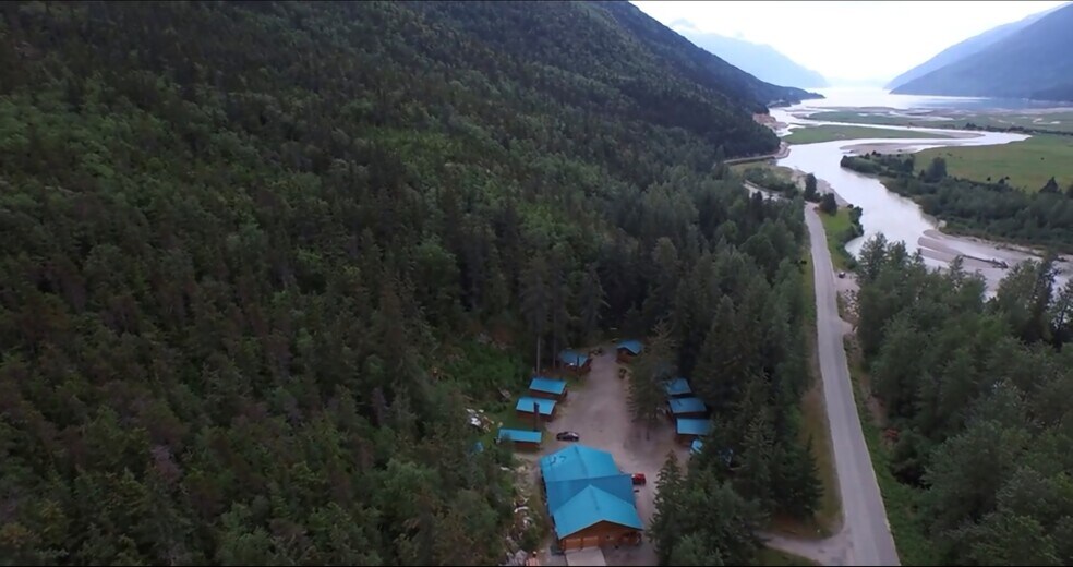 Mile 7 Dyea Rd, Skagway, AK à vendre - Photo du bâtiment - Image 2 de 30
