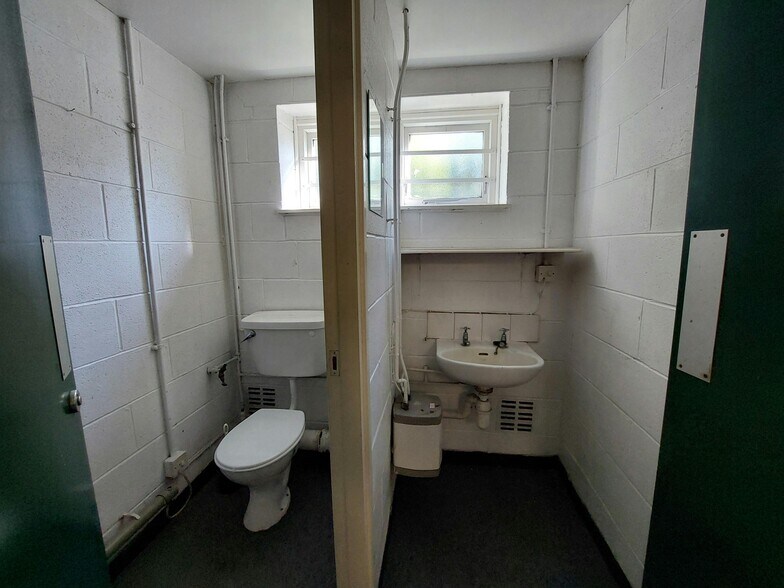 Bawtry Rd, Doncaster à louer - Photo du bâtiment - Image 3 de 5