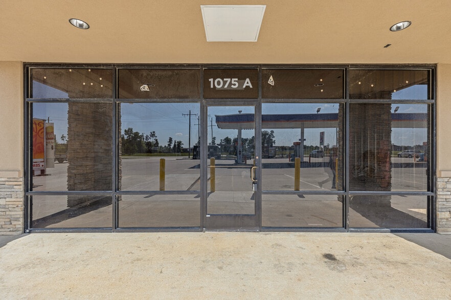 1075 CR 5270, Cleveland, TX à louer - Photo du bâtiment - Image 3 de 8