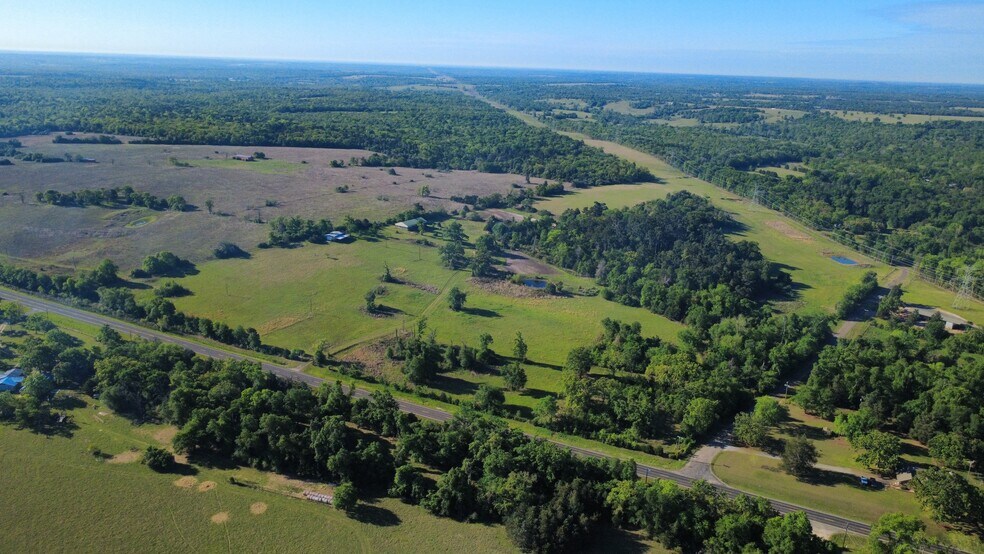 7663 State Highway 7 w, Jewett, TX à vendre - Photo du bâtiment - Image 2 de 48
