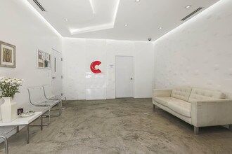 2350 NW 96th Ave, Doral, FL for lease Interior Photo- Image 1 of 33