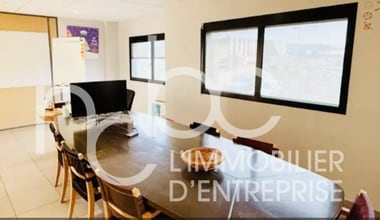 Flex in Fleurieux-sur-l'Arbresle for lease Interior Photo- Image 2 of 5