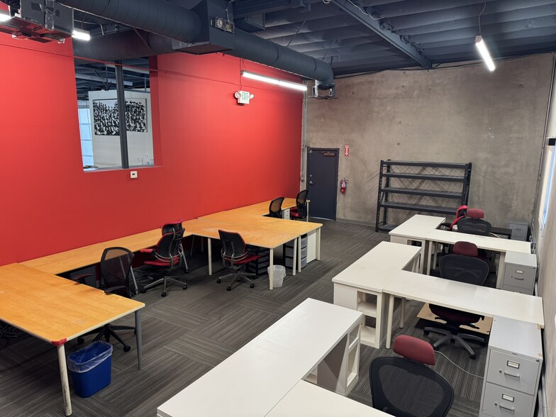 3195 Airport Loop Dr, Costa Mesa, CA for lease - Interior Photo - Image 3 of 14