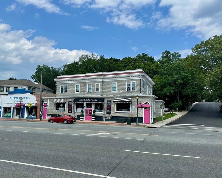 1038 S New York Ave, Huntington Station, NY for sale - Building Photo - Image 2 of 13