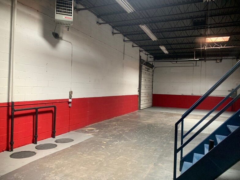 13901-13909 Kostner St, Crestwood, IL for sale - Building Photo - Image 3 of 15