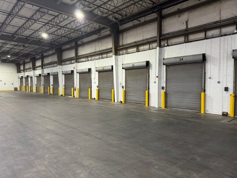 7110 E Washington St, Mebane, NC à louer - Photo intérieure - Image 3 de 10