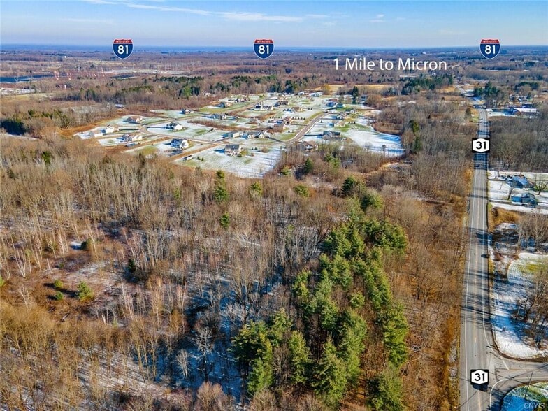 4697 NY-31 Rt, Clay, NY à vendre - Photo du bâtiment - Image 2 de 16