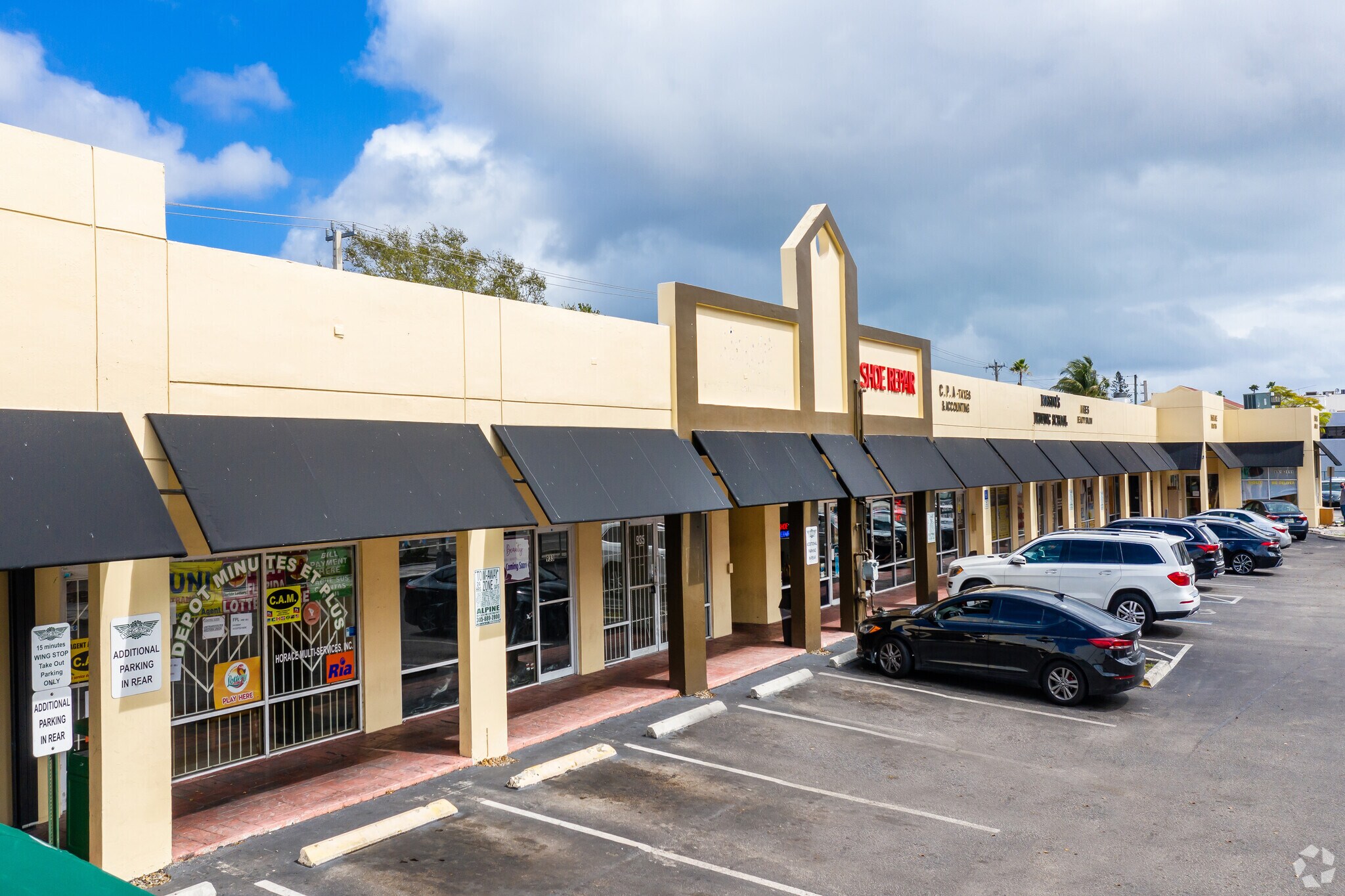 955 NE 126th St, North Miami, FL à louer Photo du bâtiment- Image 1 de 17