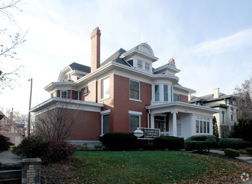 1339 E Broad St, Columbus, OH for sale - Primary Photo - Image 1 of 1