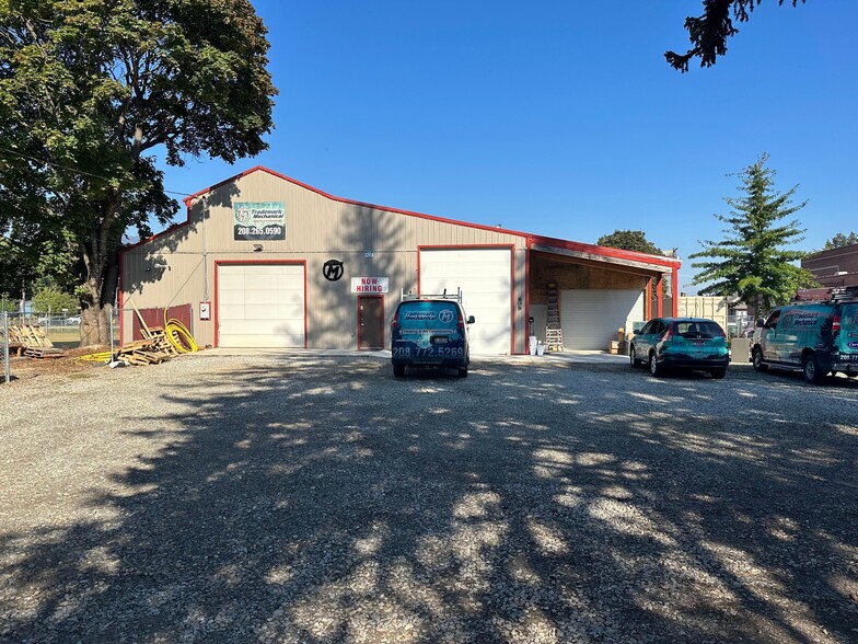 608 Lake St, Sandpoint, ID for sale - Building Photo - Image 1 of 1