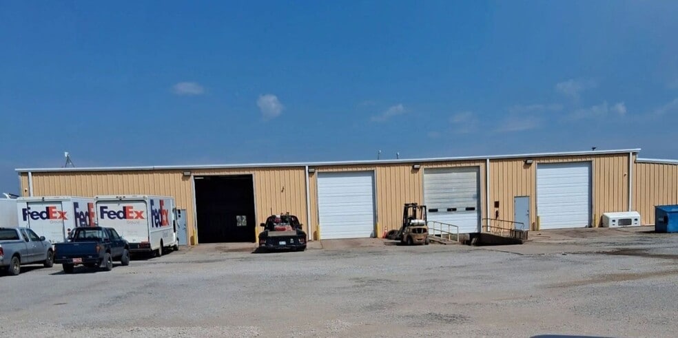 801 N 54th St, Enid, OK for sale - Building Photo - Image 3 of 3