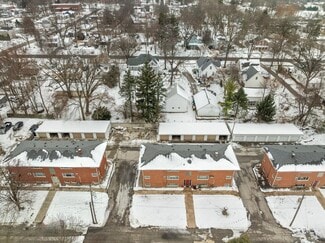 More details for 218 Carolyn Ln, Eureka, IL - Multifamily for Sale