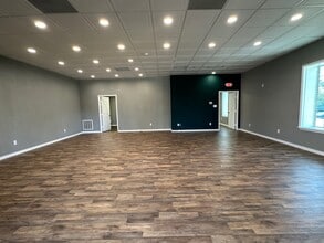 21499 Eva St, Montgomery, TX à louer Photo intérieure- Image 1 de 6