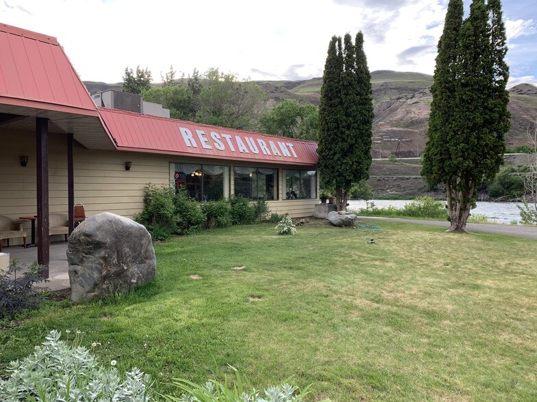 15 River View Cres, Ashcroft, BC for sale - Primary Photo - Image 1 of 1