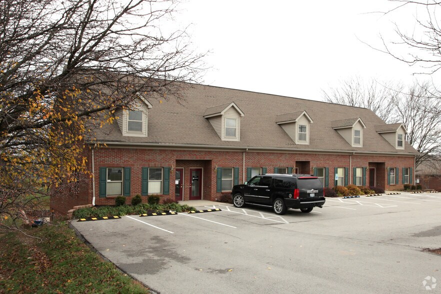 1030 Burlington Ln, Frankfort, KY à louer - Photo du bâtiment - Image 1 de 4