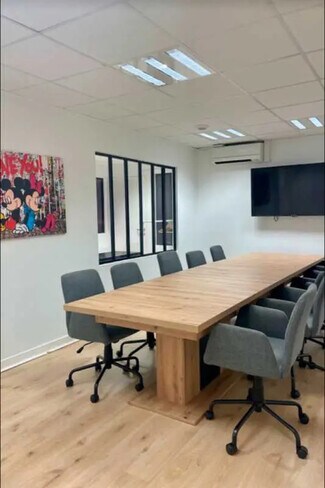 Plus de détails pour Bureau à louer