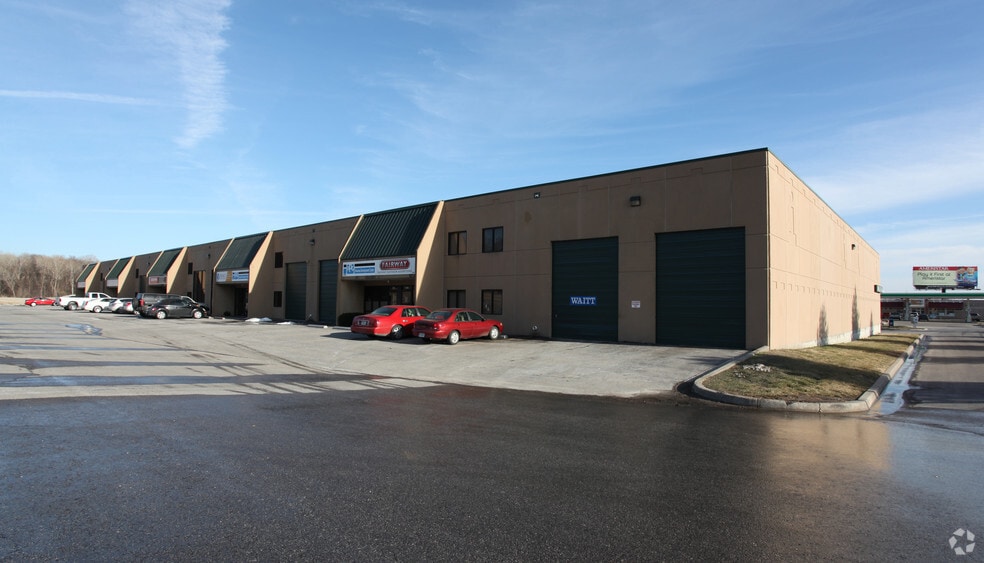 2604 NE Industrial Dr, Kansas City, MO for lease - Building Photo - Image 3 of 8