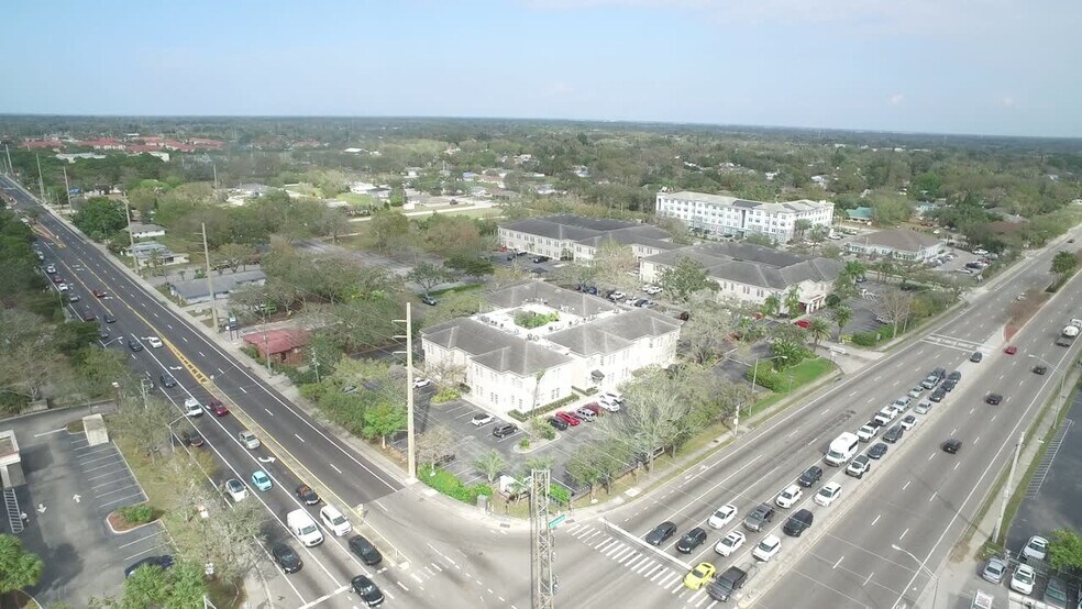 2801 Fruitville Rd, Sarasota, FL à louer - Vidéo sur l’inscription commerciale - Image 3 de 13