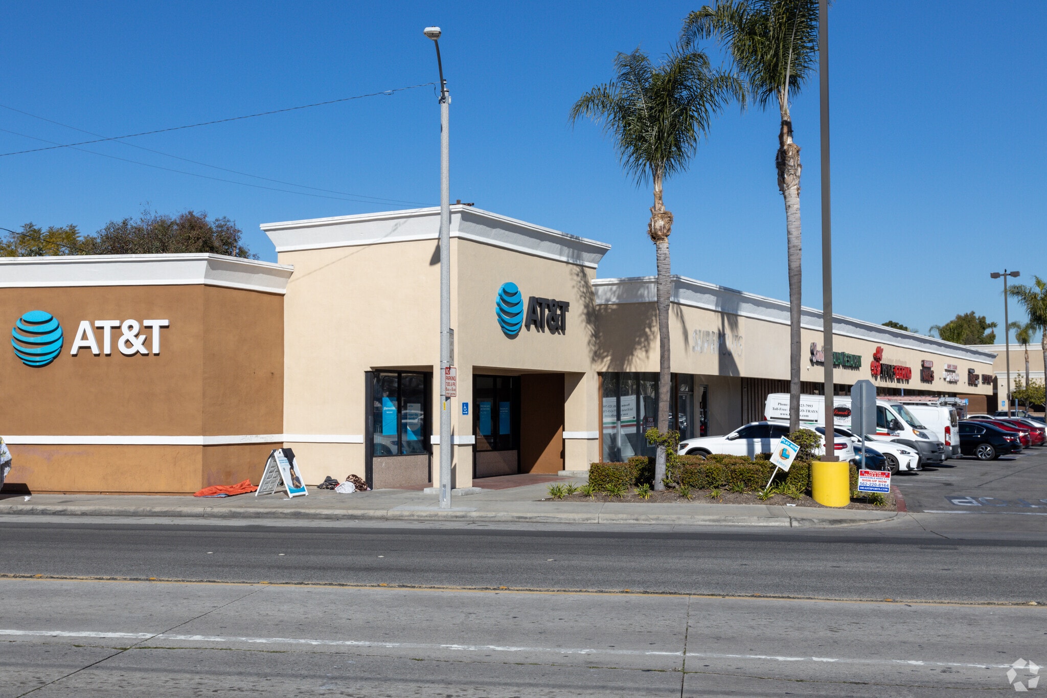 2207-2229 W Redondo Beach Blvd, Gardena, CA for lease Primary Photo- Image 1 of 20