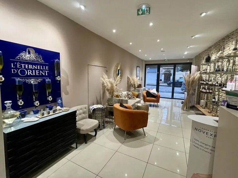 Commerce de détail dans Cavaillon à vendre - Photo intérieure - Image 2 de 12