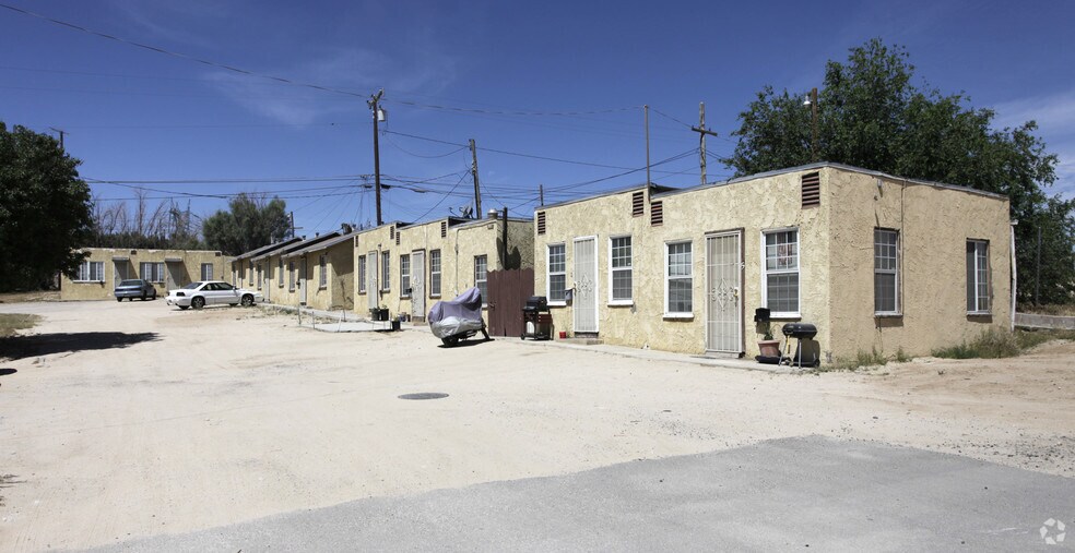 17742 D St, Victorville, CA for sale - Primary Photo - Image 1 of 16