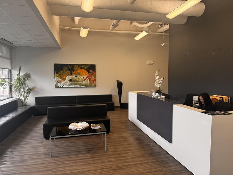 140 S River St, Aurora, IL à louer - Hall d’entrée - Image 3 de 13