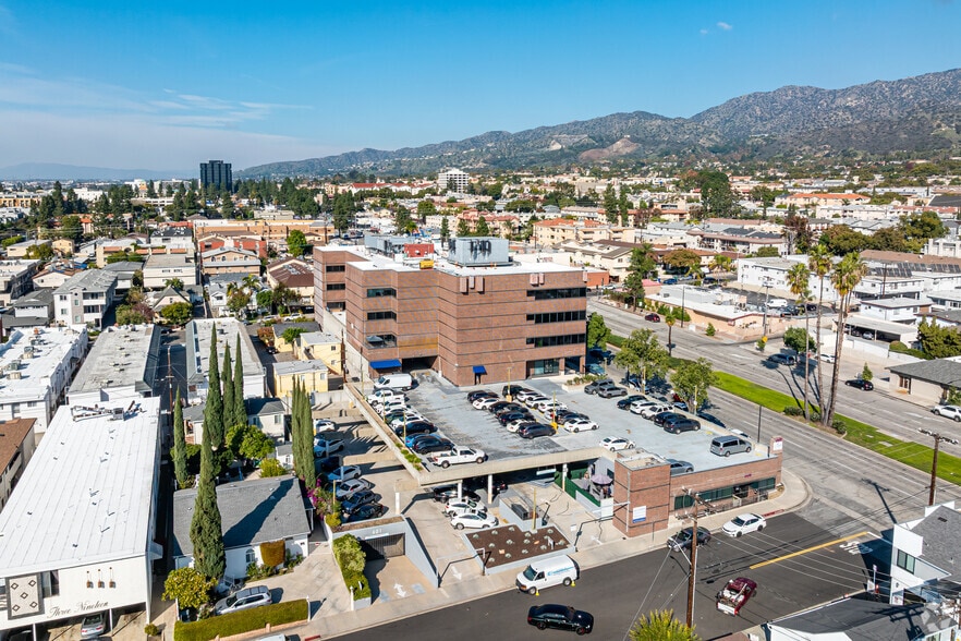 601 S Glenoaks Blvd, Burbank, CA for lease - Aerial - Image 2 of 24