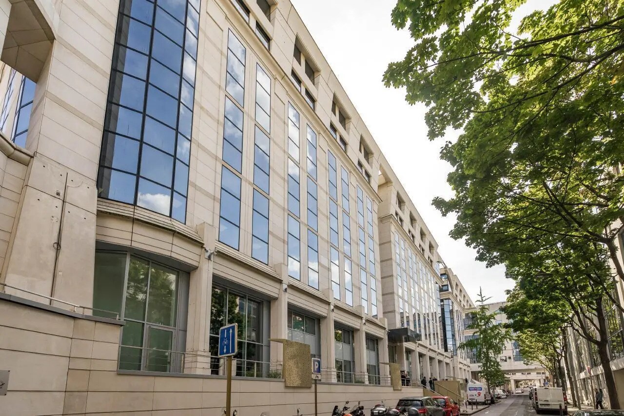 Bureau dans Sèvres à louer Photo du bâtiment- Image 1 de 22