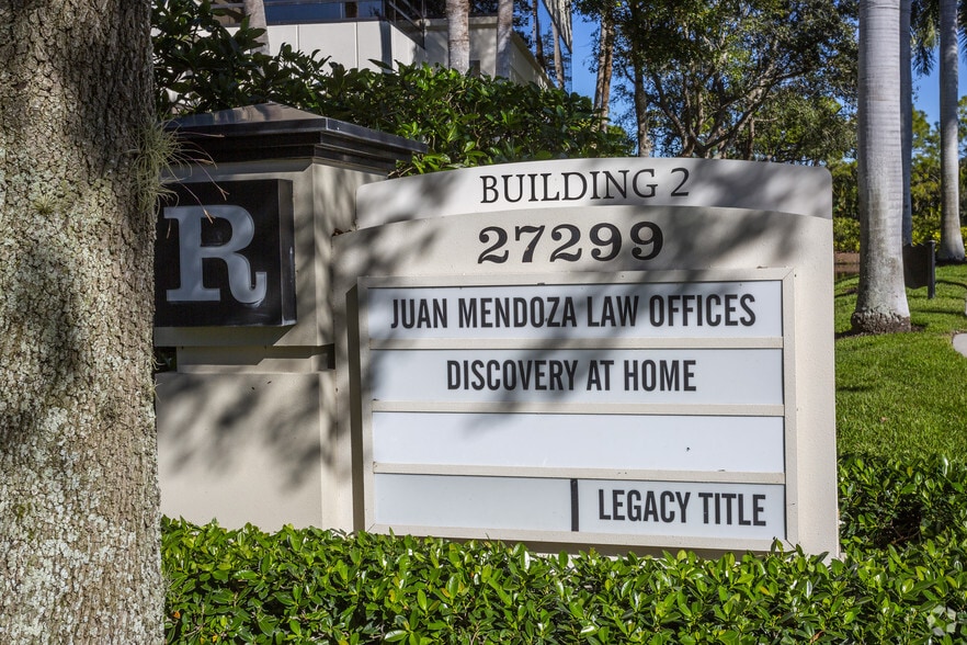 27299 Riverview Center Blvd, Bonita Springs, FL for lease - Building Photo - Image 3 of 7