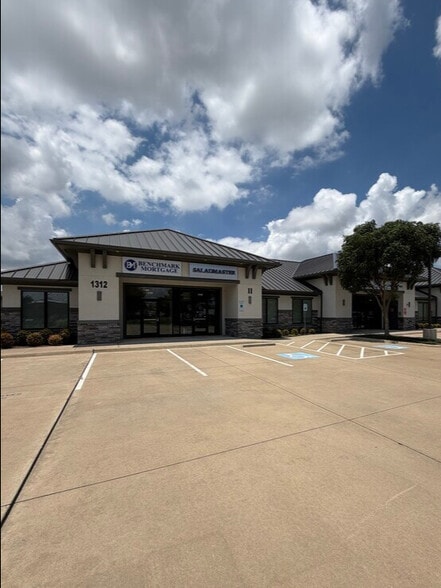 1312 W Exchange Pky, Allen, TX for lease - Building Photo - Image 2 of 15