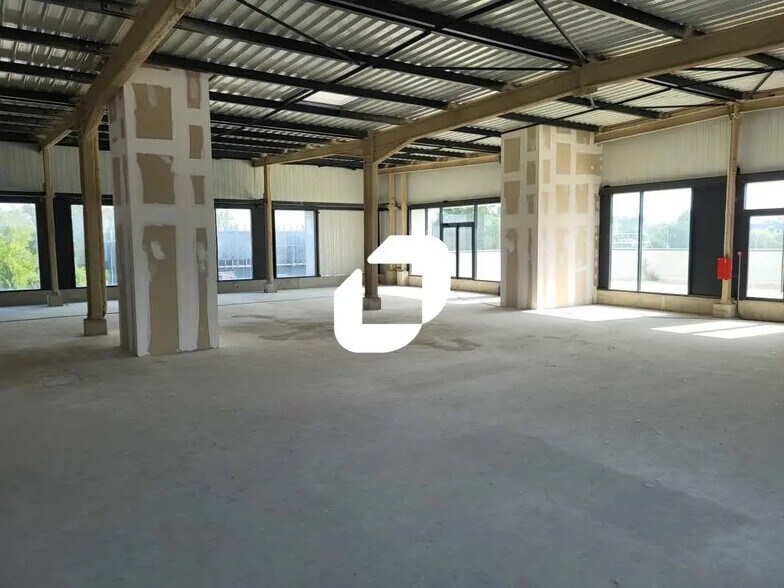 Retail in Bègles for lease - Interior Photo - Image 3 of 7