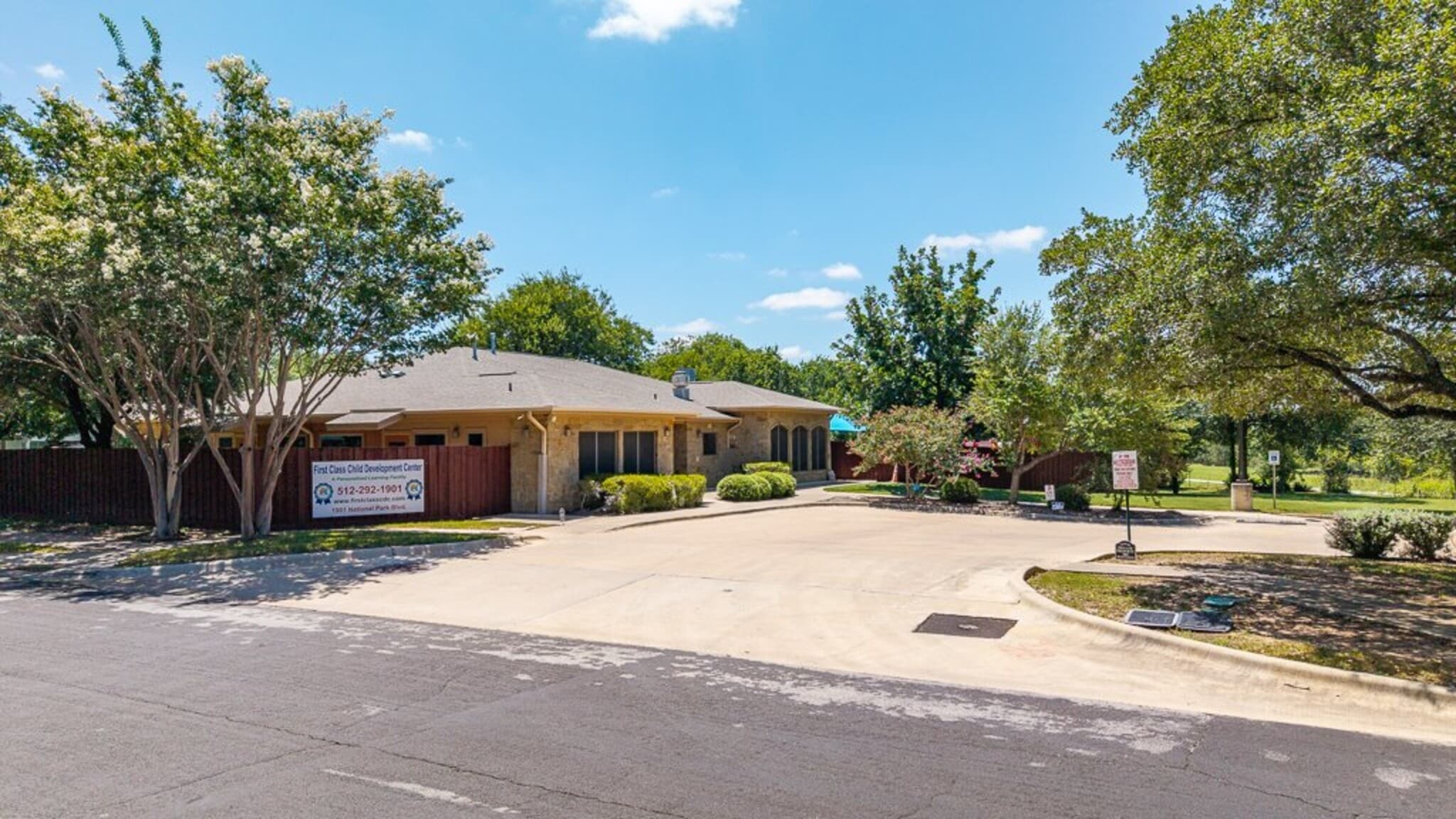 1901 National Park Blvd, Austin, TX for lease Primary Photo- Image 1 of 14