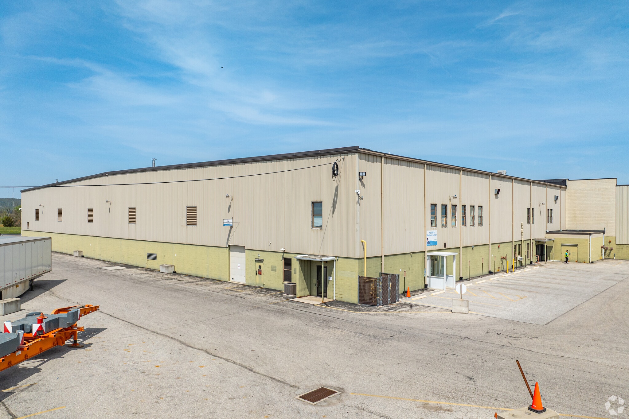 240 Kindig Ln, Hanover, PA for sale Primary Photo- Image 1 of 12