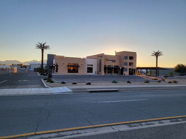 920 N Motel Blvd, Las Cruces, NM for lease - Building Photo - Image 1 of 2