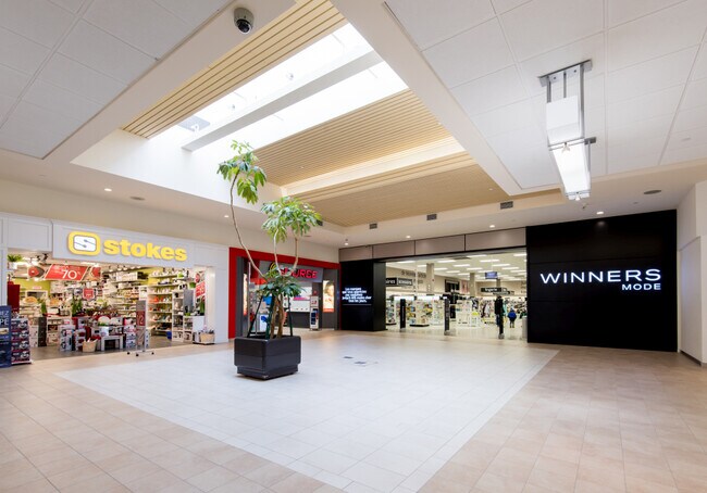 Plus de détails pour 1831 3e Av, Val-d'or, QC - Commerce de détail à louer